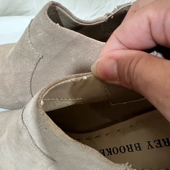 AUDREY BROOKE booties size 71/2M  cream - Picture 5 of 17